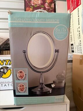 Illuminated Double-Sided Vanity Mirror - Silver